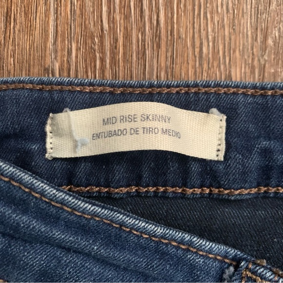 Universal Thread Mid Rise Skinny Jeans Size 4 - Picture 5 of 9